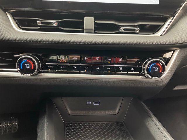 new 2026 Chevrolet Equinox car, priced at $33,370