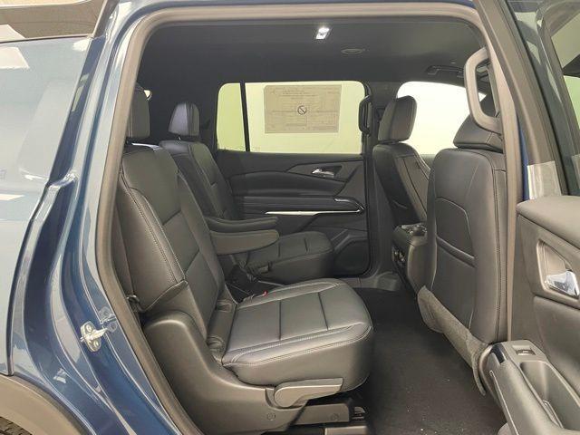 new 2026 Chevrolet Traverse car, priced at $45,915