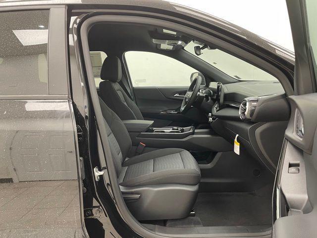 new 2026 Chevrolet Equinox car, priced at $30,995