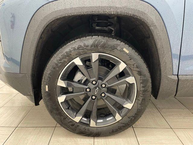 new 2026 Chevrolet Equinox car, priced at $36,110