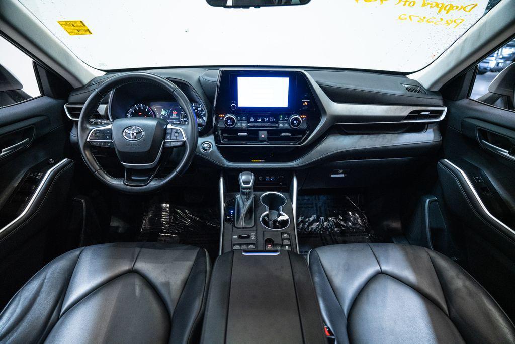 used 2023 Toyota Highlander car, priced at $38,312