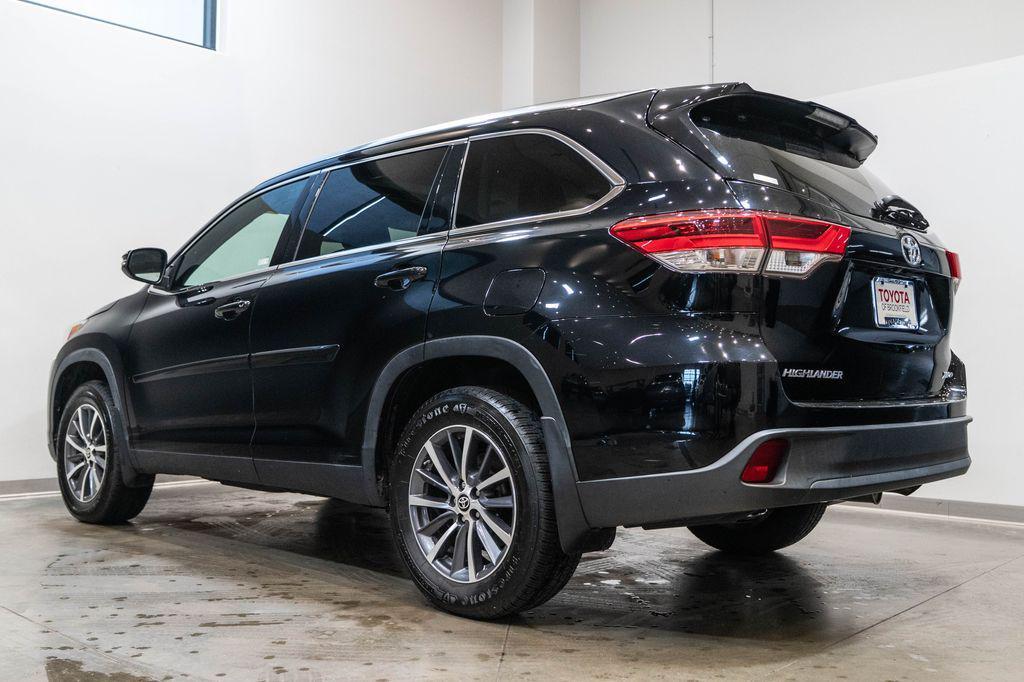 used 2019 Toyota Highlander car, priced at $27,730