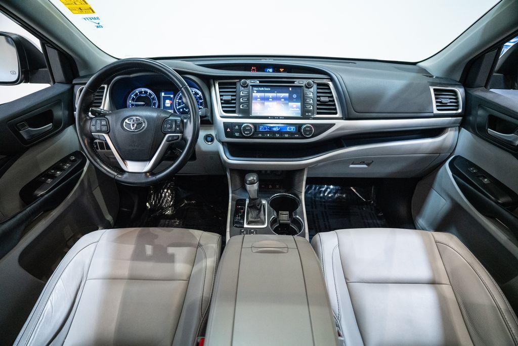 used 2018 Toyota Highlander car, priced at $25,289