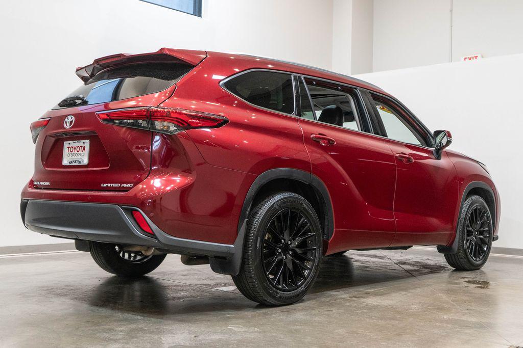 used 2020 Toyota Highlander car, priced at $32,083