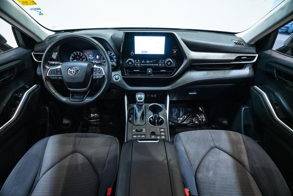 used 2024 Toyota Highlander car, priced at $35,097
