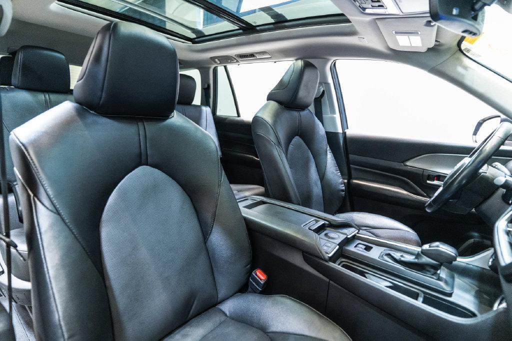 used 2025 Toyota Grand Highlander Hybrid car, priced at $52,467