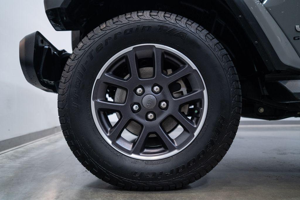 used 2021 Jeep Gladiator car, priced at $27,903