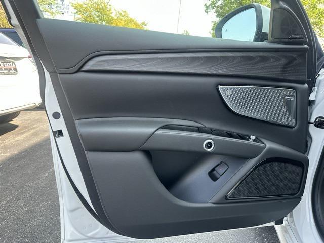 new 2024 Maserati Grecale car, priced at $68,745