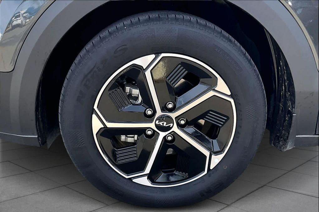 used 2024 Kia Niro car, priced at $20,000