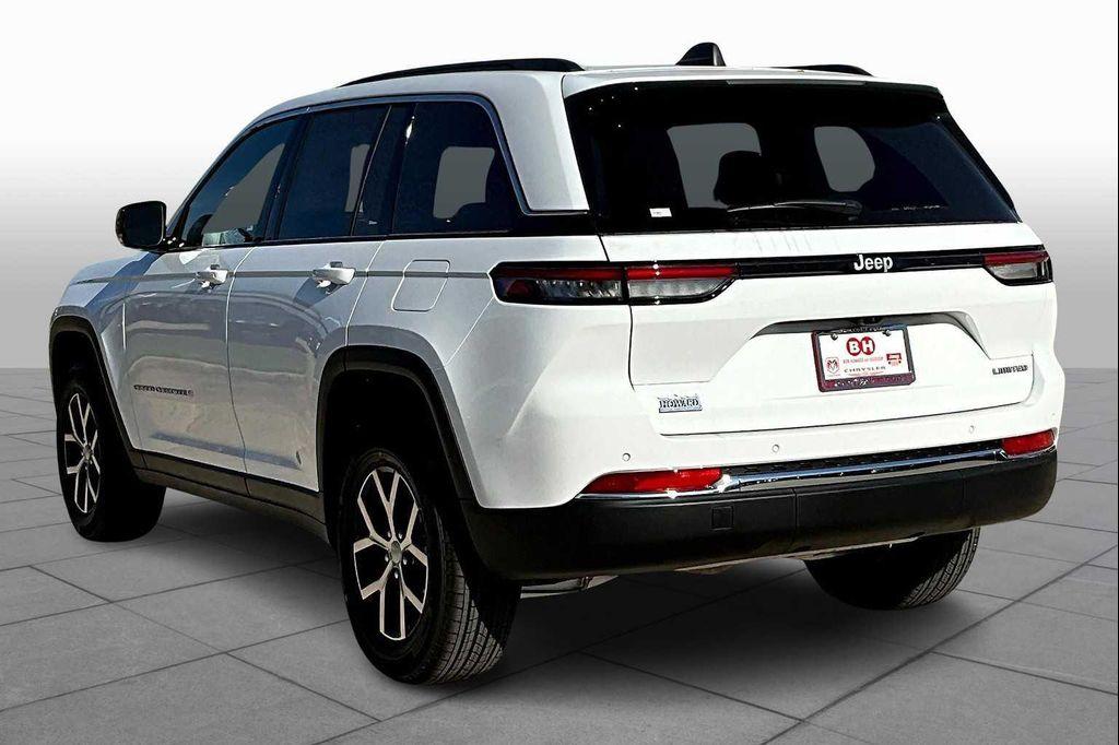 new 2025 Jeep Grand Cherokee car, priced at $42,311