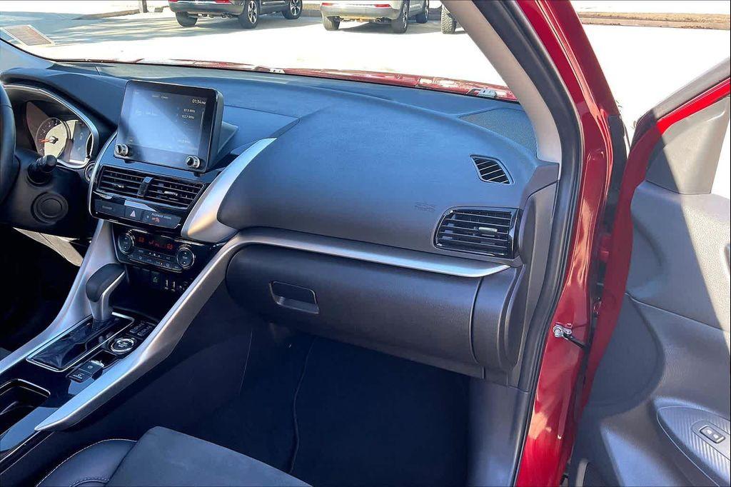 used 2024 Mitsubishi Eclipse Cross car, priced at $17,999