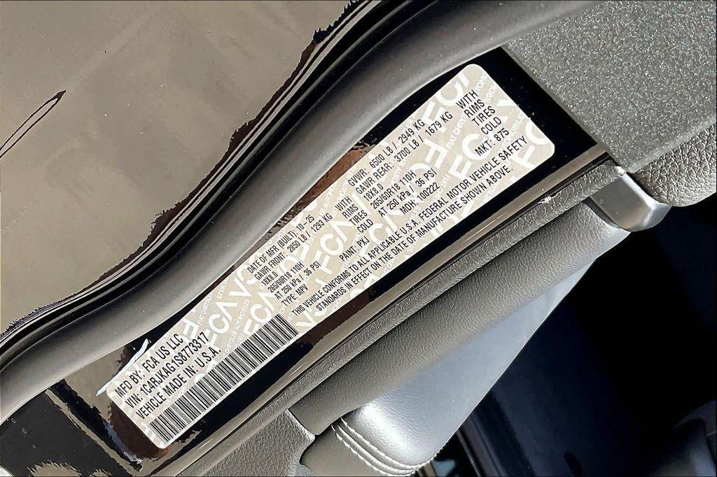 new 2025 Jeep Grand Cherokee L car, priced at $42,915