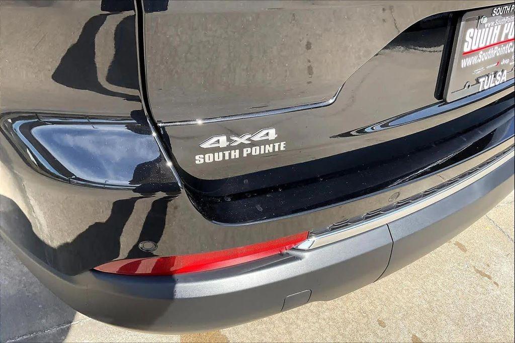 new 2025 Jeep Grand Cherokee L car