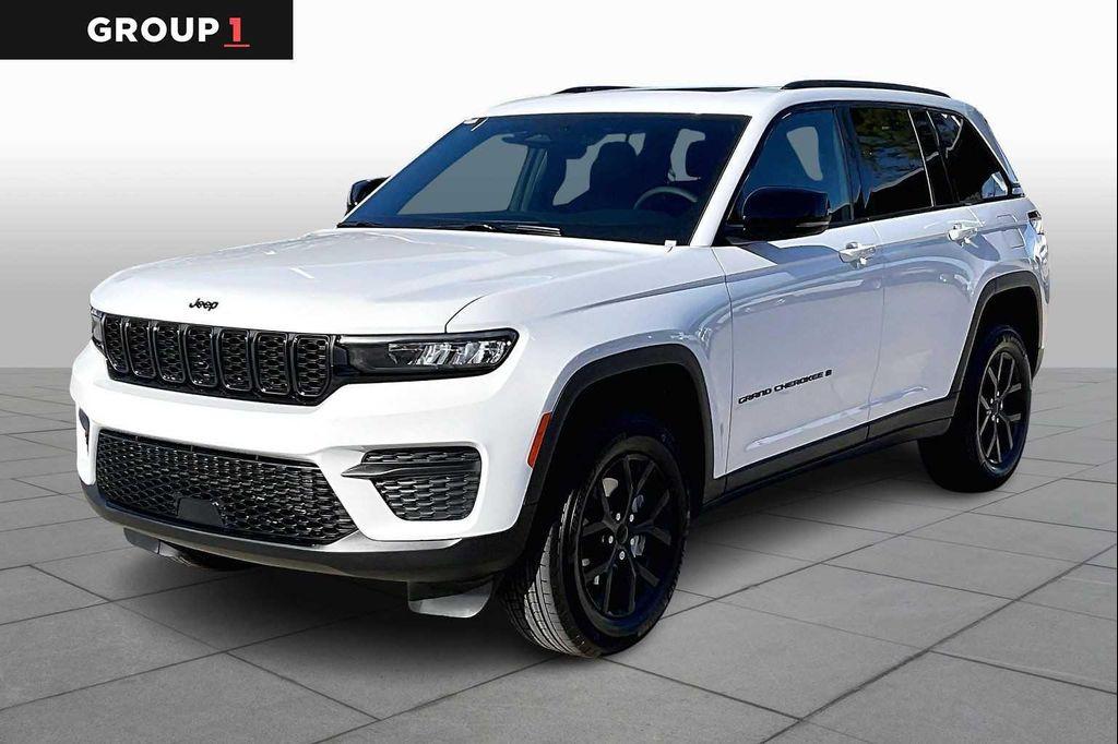 new 2025 Jeep Grand Cherokee car, priced at $42,735