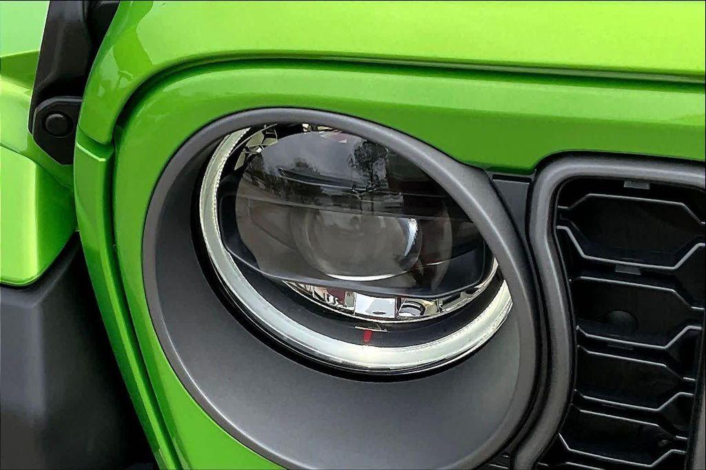 new 2026 Jeep Gladiator car, priced at $61,000