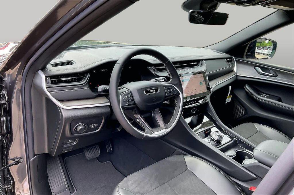 new 2026 Jeep Grand Cherokee L car
