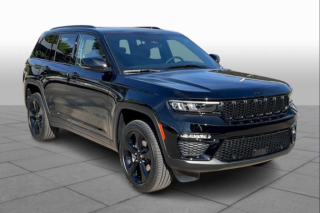 new 2025 Jeep Grand Cherokee car, priced at $50,660