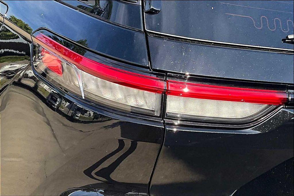 new 2025 Jeep Grand Cherokee car, priced at $50,660