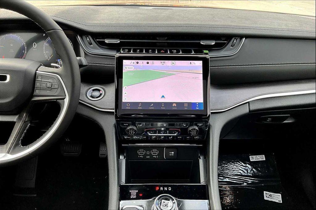 new 2025 Jeep Grand Cherokee car, priced at $46,839