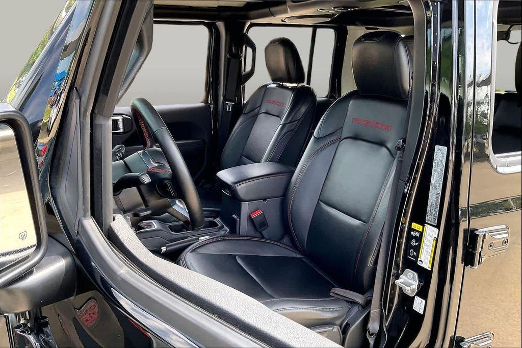 used 2022 Jeep Wrangler Unlimited car, priced at $34,098