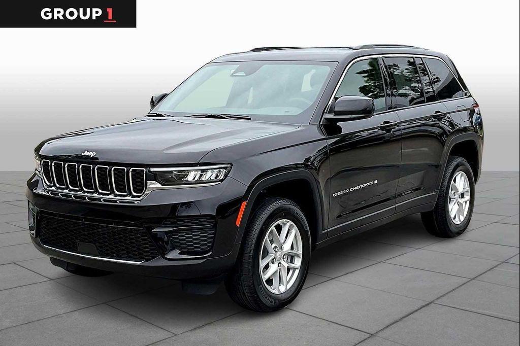 new 2025 Jeep Grand Cherokee car, priced at $33,920
