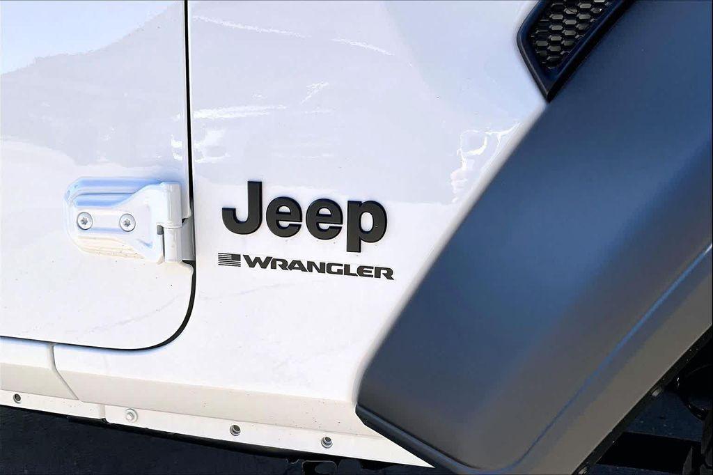 new 2026 Jeep Wrangler car, priced at $38,920