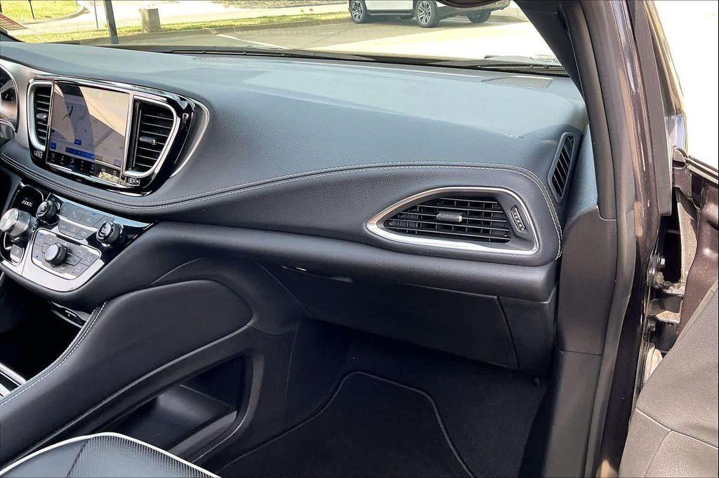 used 2023 Chrysler Pacifica car, priced at $36,999