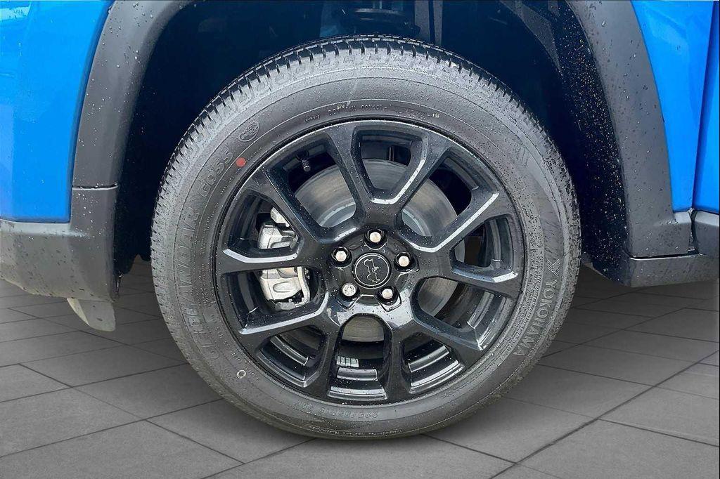 new 2025 Jeep Compass car, priced at $27,755