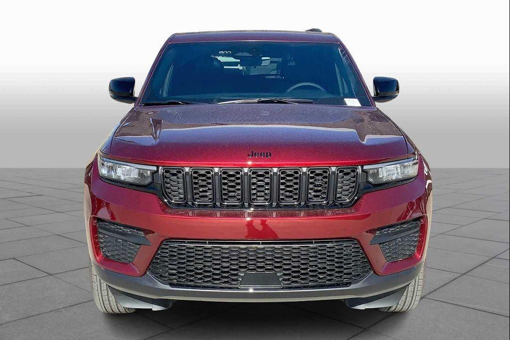 new 2025 Jeep Grand Cherokee car, priced at $41,898