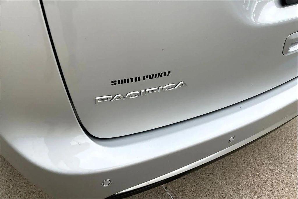 new 2026 Chrysler Pacifica car