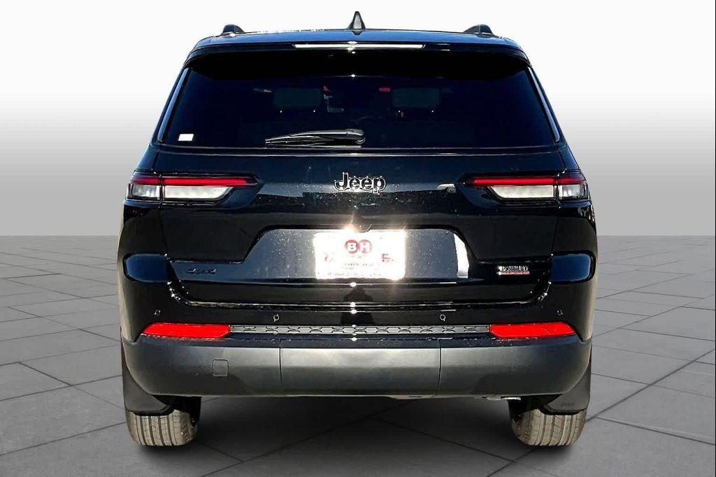 new 2025 Jeep Grand Cherokee L car, priced at $43,755