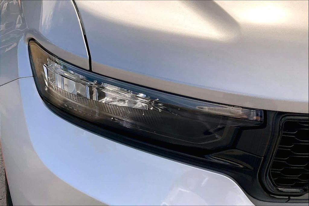 new 2025 Jeep Grand Cherokee L car, priced at $39,924