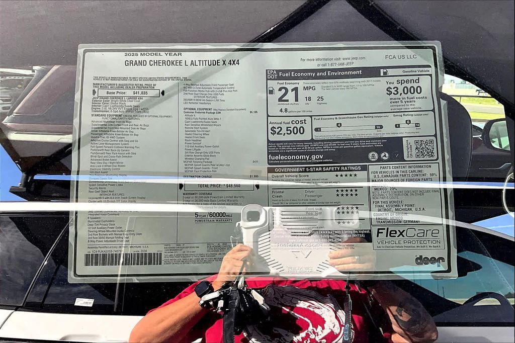 new 2025 Jeep Grand Cherokee L car, priced at $42,589