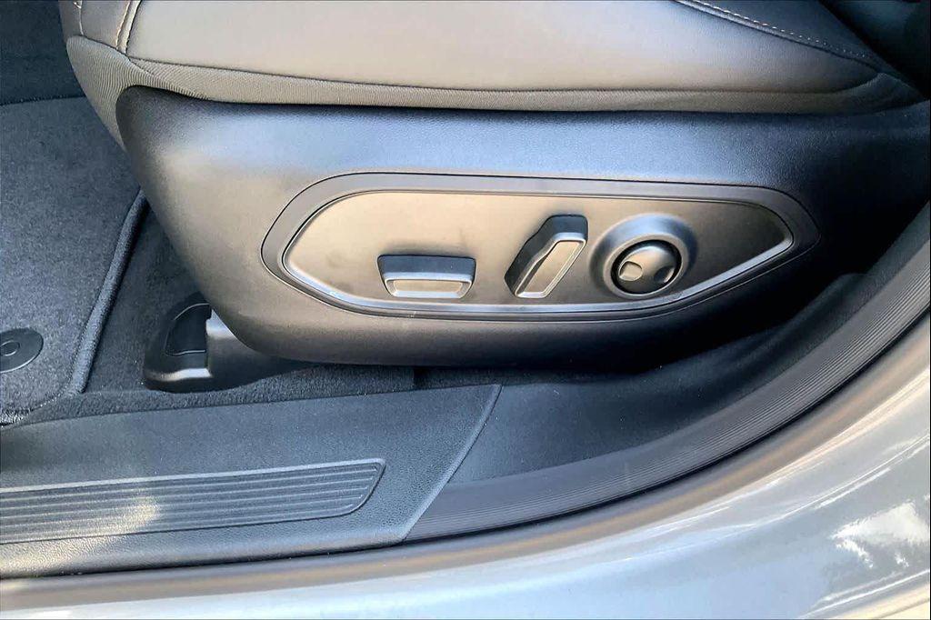 new 2026 Jeep Cherokee car