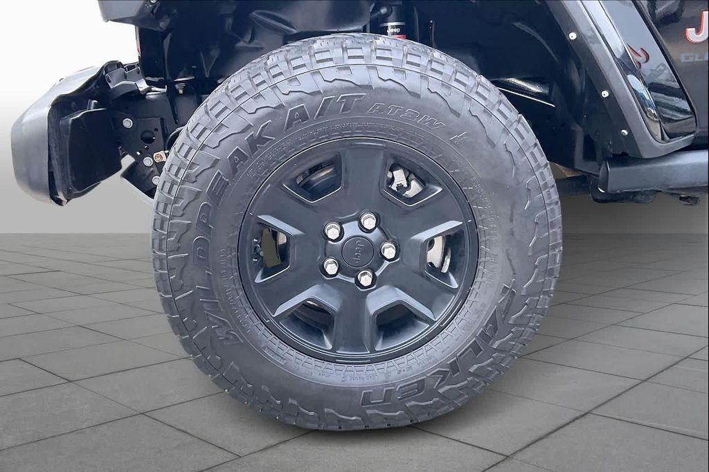 used 2021 Jeep Gladiator car, priced at $34,500