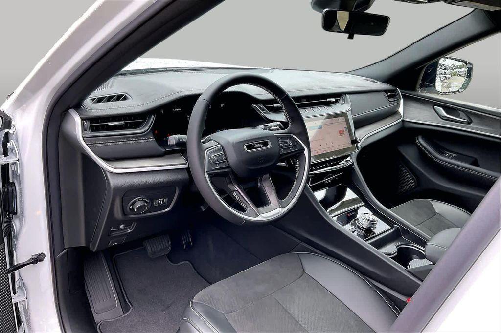 new 2026 Jeep Grand Cherokee L car