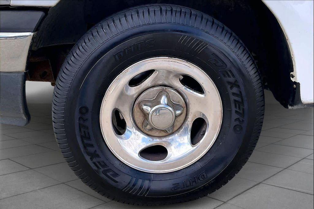 used 2000 Ford F-150 car, priced at $4,699