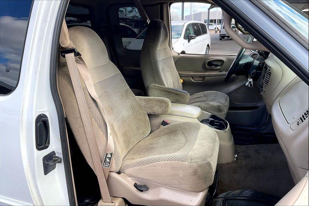 used 2000 Ford F-150 car, priced at $4,699