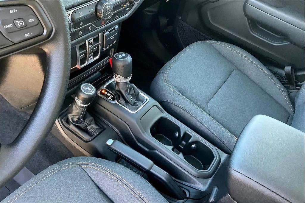 new 2026 Jeep Wrangler car, priced at $43,500