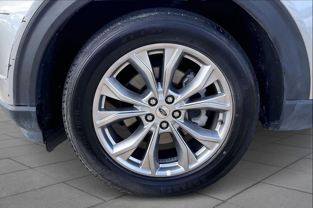 used 2024 Ford Explorer car, priced at $30,999