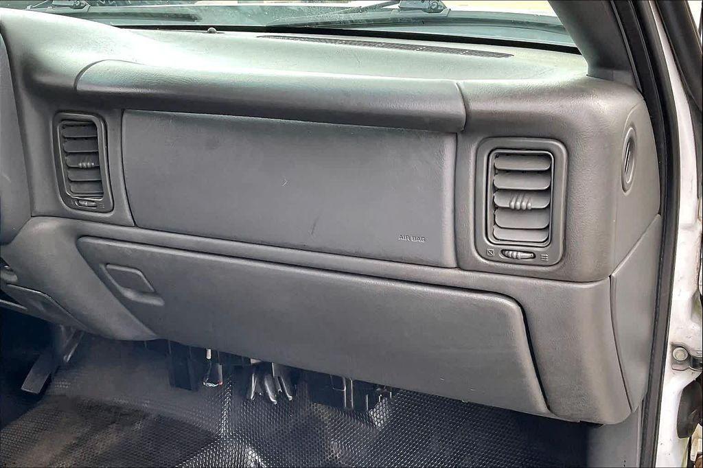 used 2007 Chevrolet Silverado 2500 car, priced at $7,999