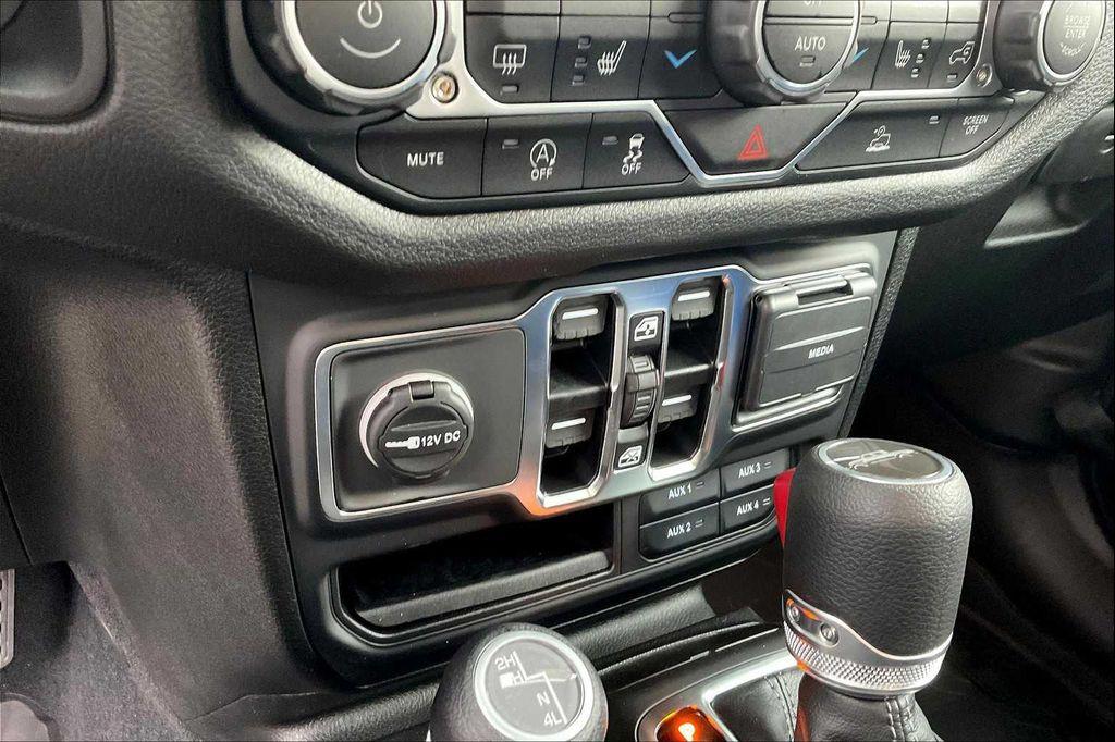 new 2025 Jeep Gladiator car, priced at $47,999