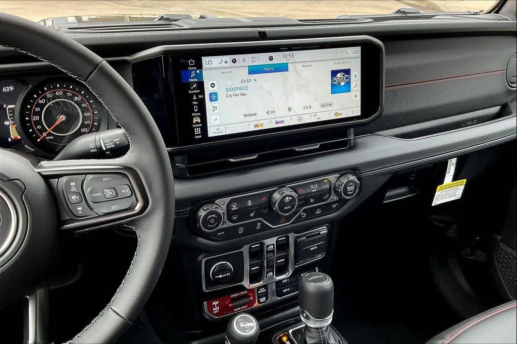 new 2026 Jeep Gladiator car, priced at $61,000