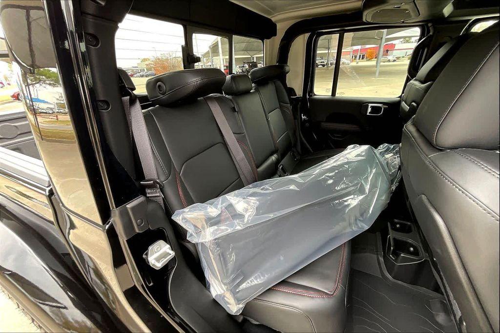 new 2026 Jeep Gladiator car, priced at $61,000