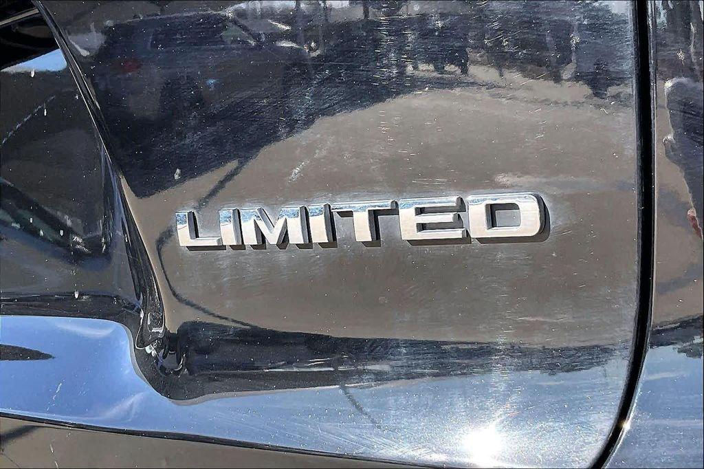 used 2020 Jeep Cherokee car, priced at $17,499