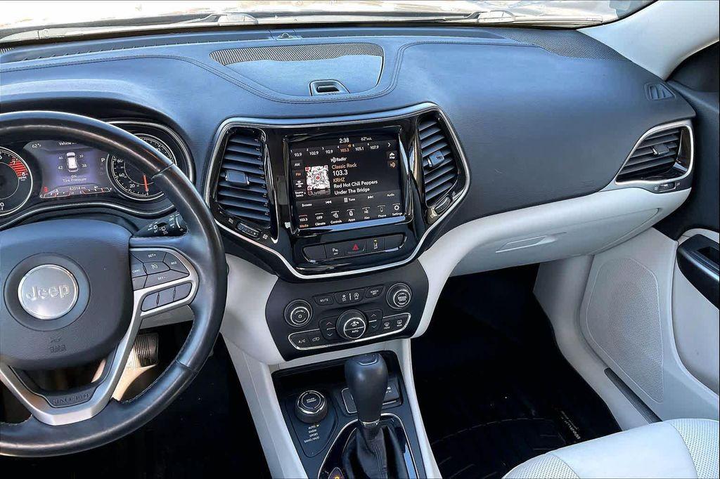 used 2020 Jeep Cherokee car, priced at $17,499