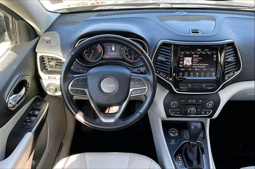 used 2020 Jeep Cherokee car, priced at $17,499