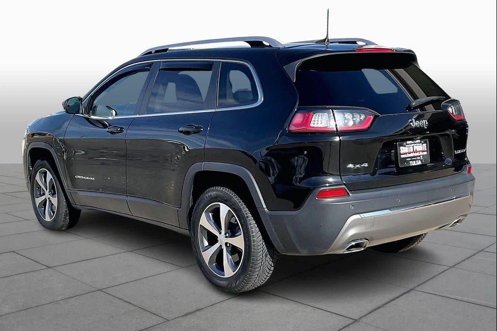 used 2020 Jeep Cherokee car, priced at $17,499