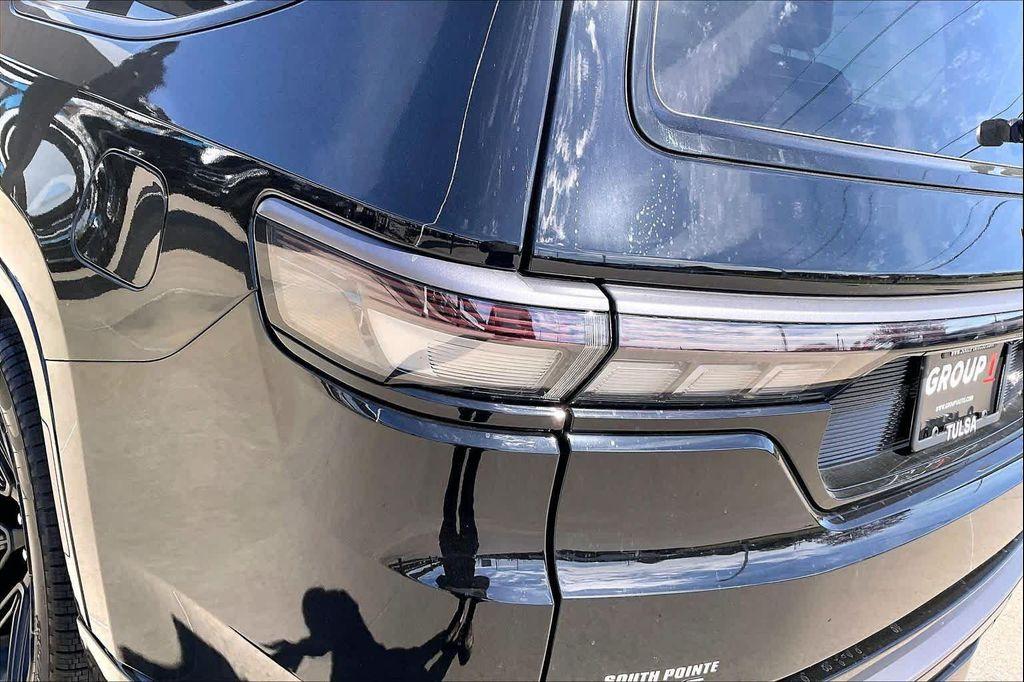 new 2026 Jeep Grand Wagoneer car, priced at $77,698