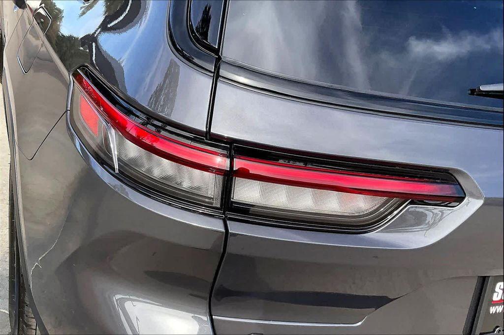 new 2025 Jeep Grand Cherokee L car, priced at $45,725